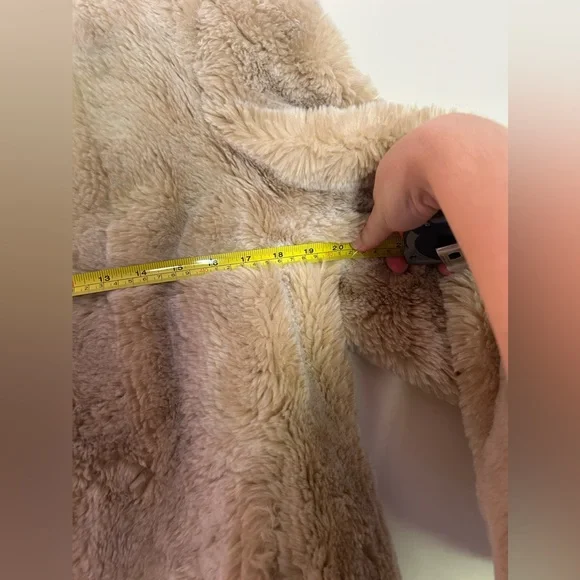 VINTAGE!!! Jordache faux fur and leather coat! - Picture 2 of 16